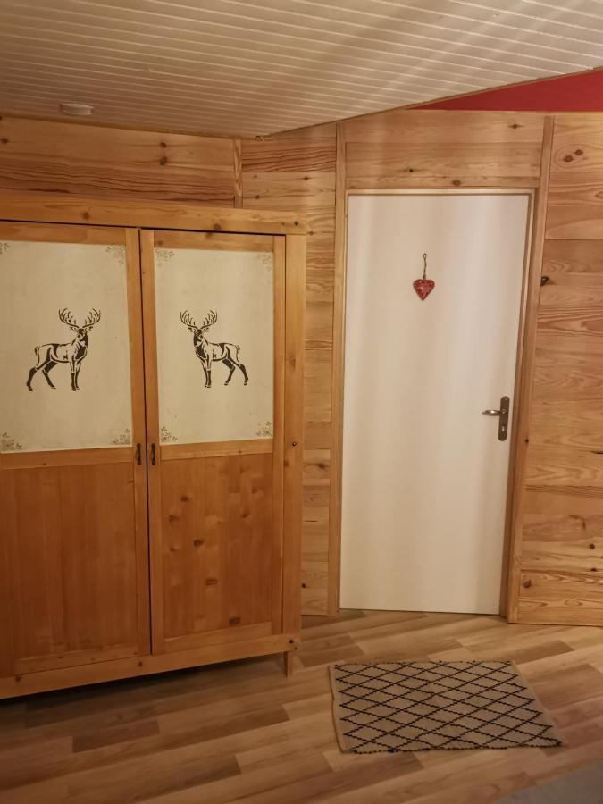 קמפן Gite Ha-Py Chalet מראה חיצוני תמונה