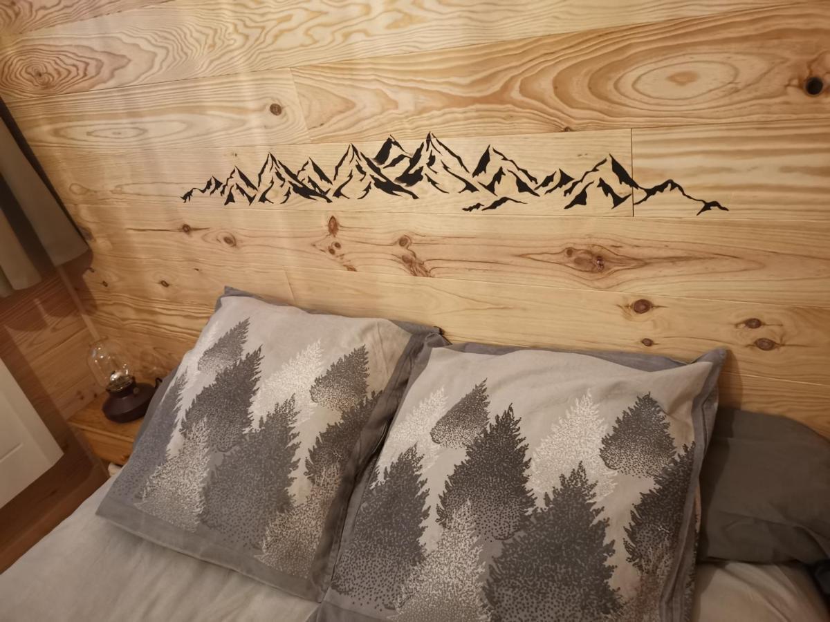 קמפן Gite Ha-Py Chalet מראה חיצוני תמונה